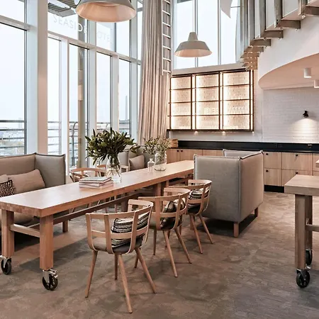 מלון Radisson Blu Seaside Hotel,