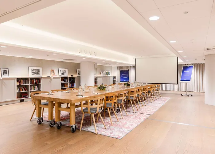 Radisson Blu Seaside Hotel, 4*