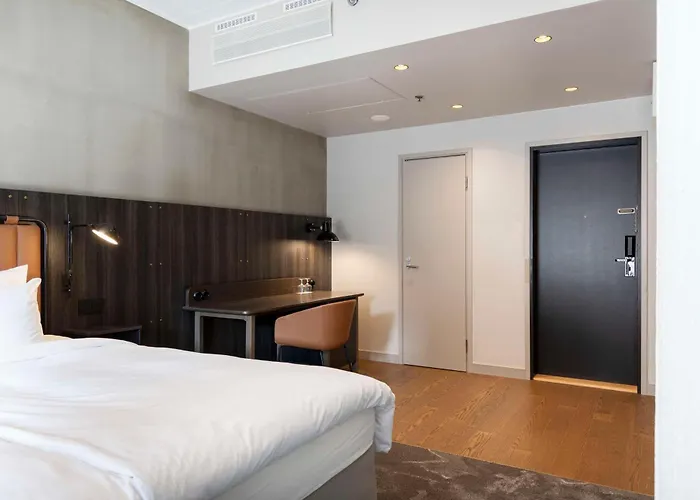 Hotel Radisson Blu Seaside Hotel, 4*