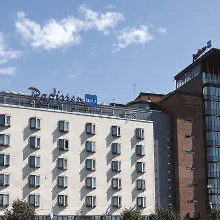 Radisson Blu Seaside Hotel, 4*