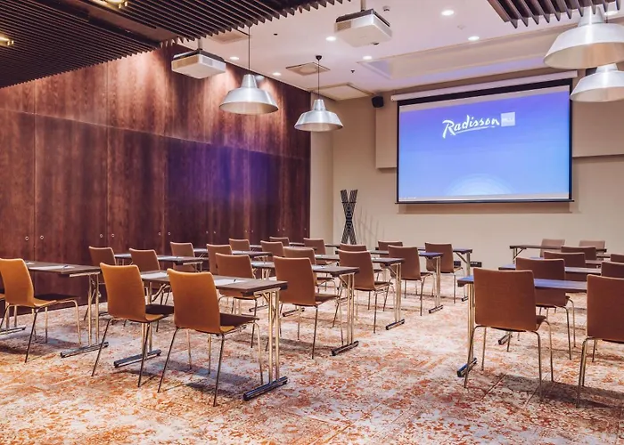 Отель Radisson Blu Seaside Hotel,